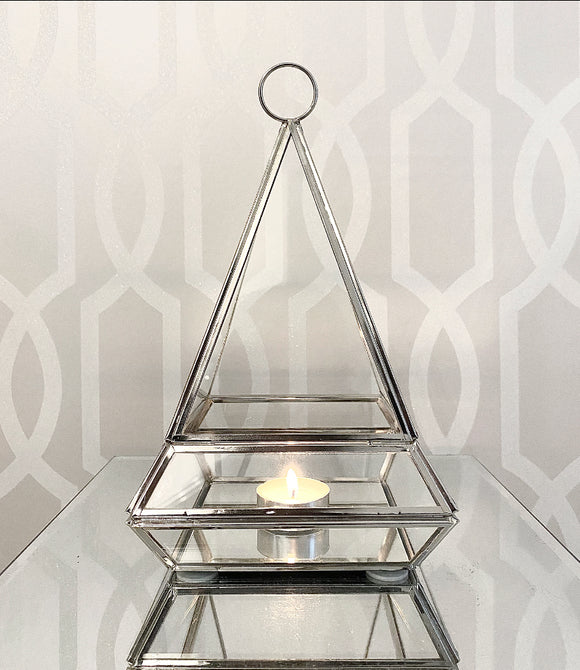 Silver pyramid shaped Tealight holder